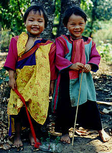 Lisu Children in a Hill Tribe Village,  Chiang Rai Province, Northern Thailand  (21.2 K)