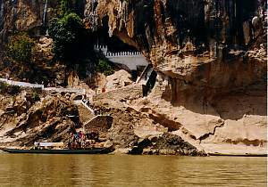 Mekong River Cruise, Houay Xai - Golden Triangle to Luang Prabang (Siam Sun Tours Chiangmai, Northern Thailand), lao703_5.jpg (18058 Byte)