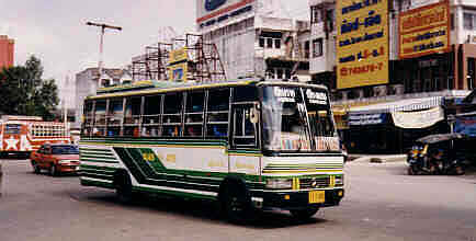 Bus nach Chiang Saen verlässt Chiang Rai (14.8 K)